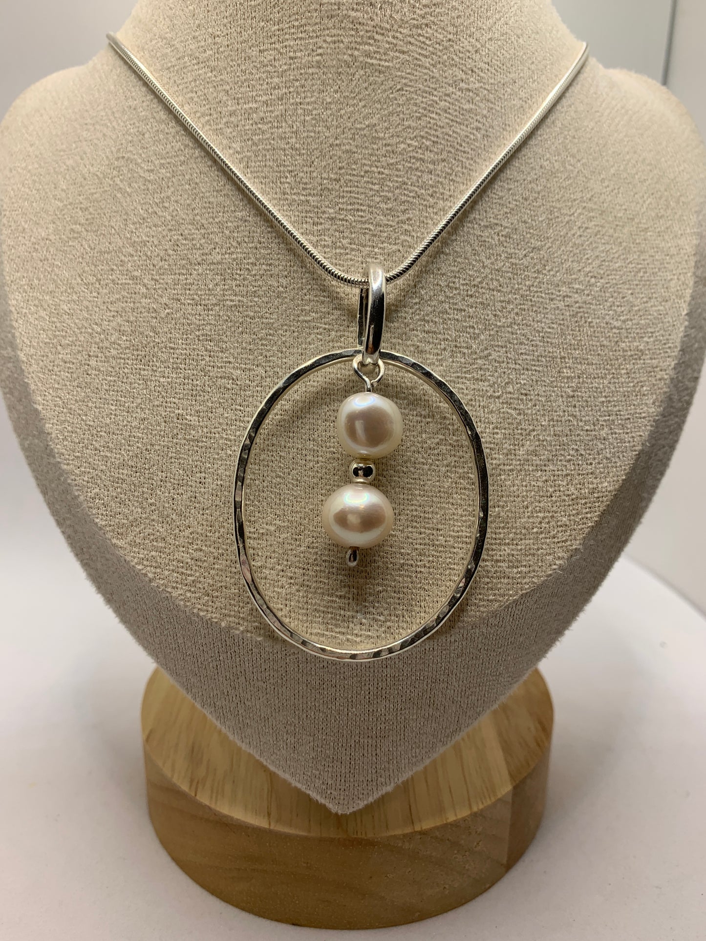 Handmade sterling silver hammered ring pendant with pearls