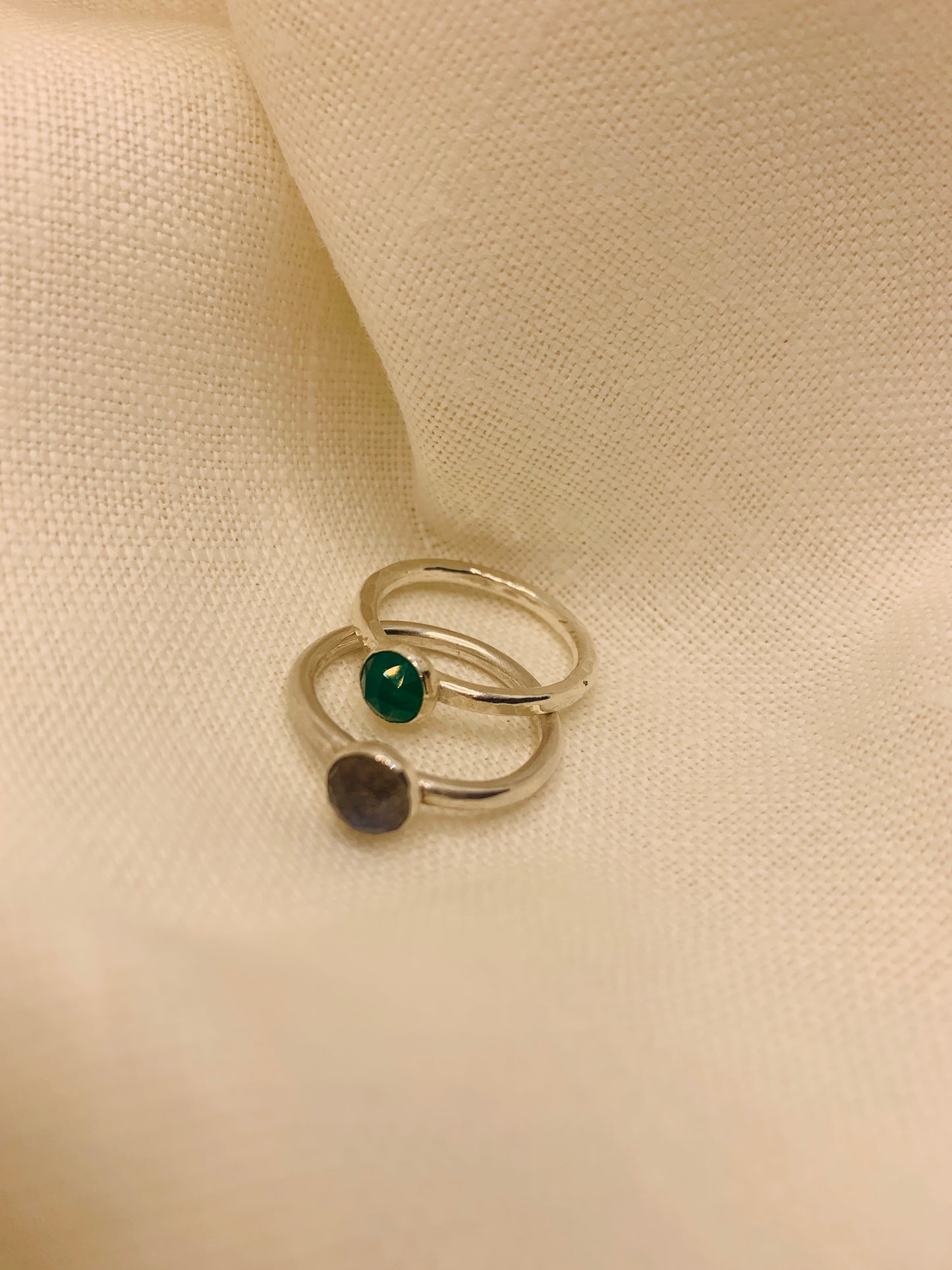 Handmade sterling silver delicate ring with green onyx and labradorite