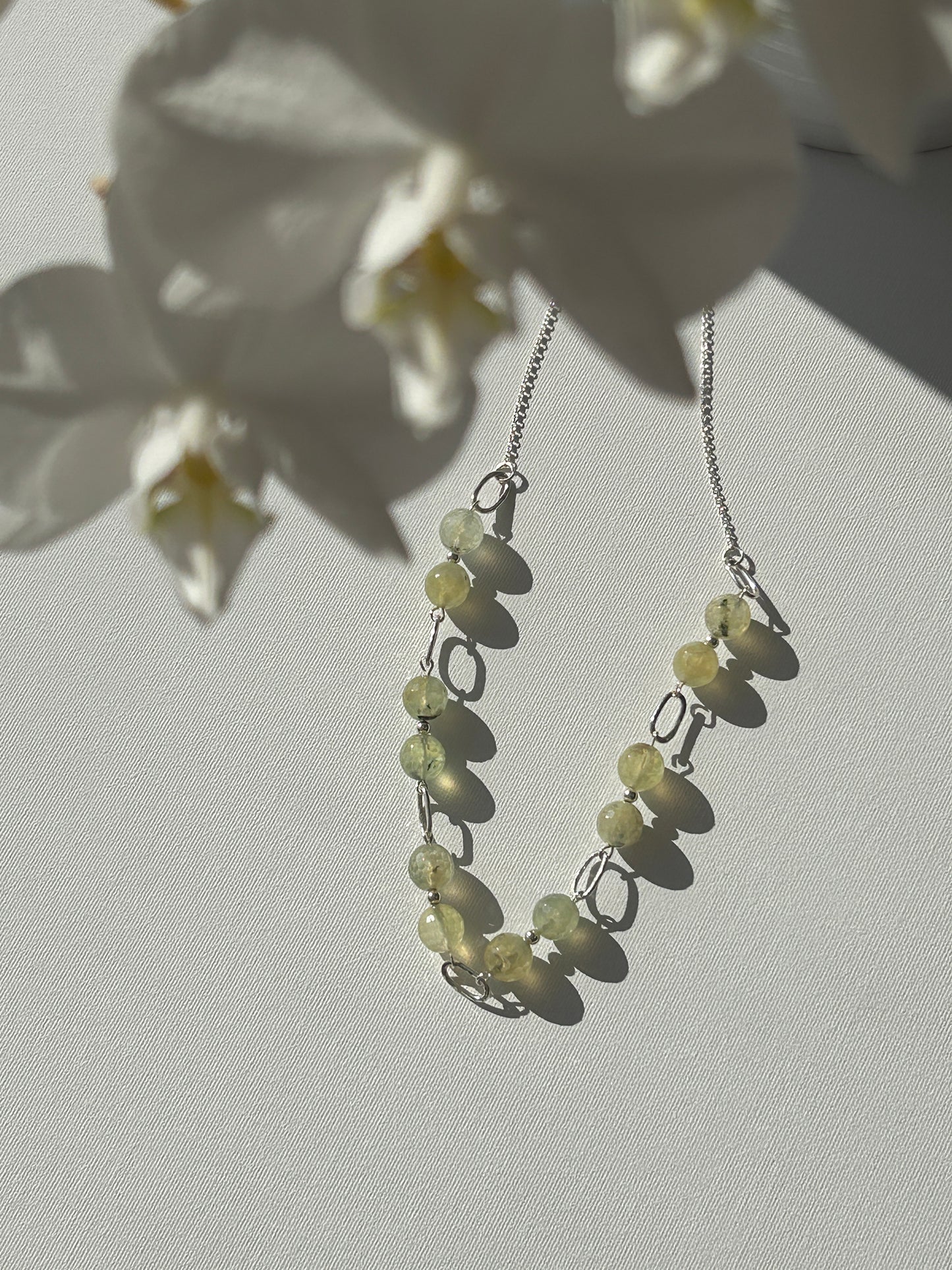 Handcrafted Prehnite and silver link necklace